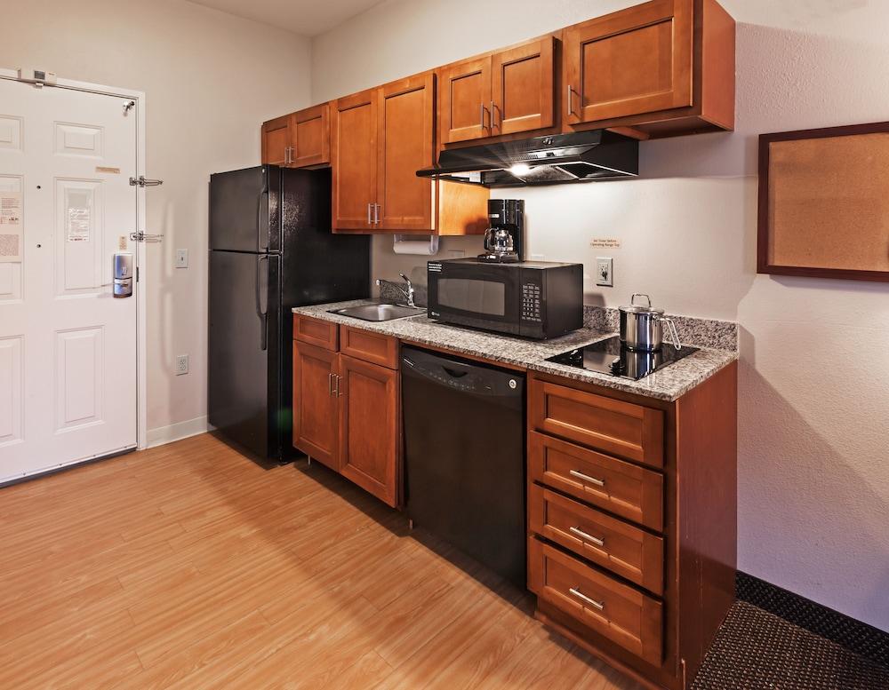 Candlewood Suites Deer Park By Ihg Εξωτερικό φωτογραφία