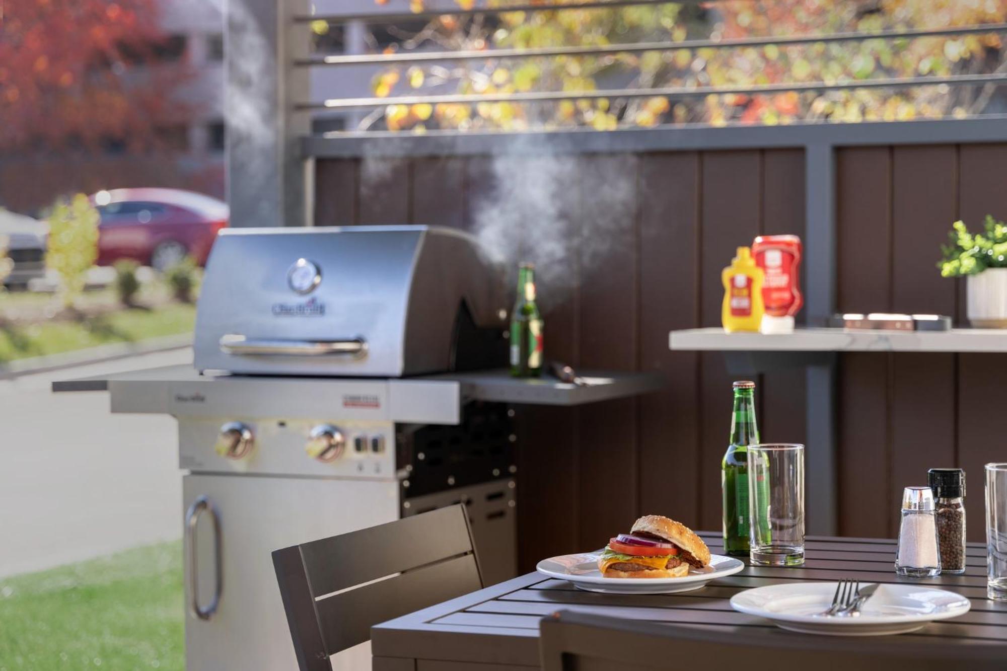 Candlewood Suites Deer Park By Ihg Εξωτερικό φωτογραφία